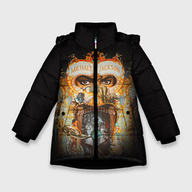 Зимняя куртка для девочек 3D с принтом Michael Jackson в Новосибирске, ткань верха — 100% полиэстер; подклад — 100% полиэстер, утеплитель — 100% полиэстер. | длина ниже бедра, удлиненная спинка, воротник стойка и отстегивающийся капюшон. Есть боковые карманы с листочкой на кнопках, утяжки по низу изделия и внутренний карман на молнии. 

Предусмотрены светоотражающий принт на спинке, радужный светоотражающий элемент на пуллере молнии и на резинке для утяжки. | майкл джексон