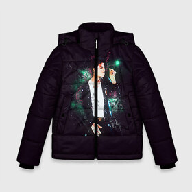 Зимняя куртка для мальчиков 3D с принтом Michael Jackson в Новосибирске, ткань верха — 100% полиэстер; подклад — 100% полиэстер, утеплитель — 100% полиэстер | длина ниже бедра, удлиненная спинка, воротник стойка и отстегивающийся капюшон. Есть боковые карманы с листочкой на кнопках, утяжки по низу изделия и внутренний карман на молнии. 

Предусмотрены светоотражающий принт на спинке, радужный светоотражающий элемент на пуллере молнии и на резинке для утяжки | майкл джексон