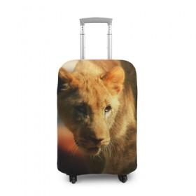 Чехол для чемодана 3D с принтом Львица в Новосибирске, 86% полиэфир, 14% спандекс | двустороннее нанесение принта, прорези для ручек и колес | lion | голова животного | дикая кошка | кот | лев | цвет