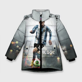 Зимняя куртка для девочек 3D с принтом Leo Messi в Новосибирске, ткань верха — 100% полиэстер; подклад — 100% полиэстер, утеплитель — 100% полиэстер. | длина ниже бедра, удлиненная спинка, воротник стойка и отстегивающийся капюшон. Есть боковые карманы с листочкой на кнопках, утяжки по низу изделия и внутренний карман на молнии. 

Предусмотрены светоотражающий принт на спинке, радужный светоотражающий элемент на пуллере молнии и на резинке для утяжки. | barselona | messi | аргентина | барселона | месси | мяч | футбол