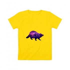 Детская футболка хлопок с принтом енот город в Новосибирске, 100% хлопок | круглый вырез горловины, полуприлегающий силуэт, длина до линии бедер | вода | город | енот | залив | здания | огни | розовый | фиолетовый