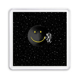 Магнит 55*55 с принтом Лунная улыбка в Новосибирске, Пластик | Размер: 65*65 мм; Размер печати: 55*55 мм | astronaut | cosmonaut | cosmos | galaxy | meteor | moon | planet | smile | space | universe | астронавт | вселенная | галактика | звезды | космонавт | космос | луна | смайл | улыбка