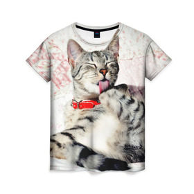 Женская футболка 3D с принтом Кошка в Новосибирске, 100% полиэфир ( синтетическое хлопкоподобное полотно) | прямой крой, круглый вырез горловины, длина до линии бедер | cat | collar | heel | licking | lying | red | striped | кошка | красный | лежит | лижет | ошейник | полосатая | пятка