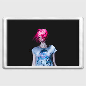 Магнит 45*70 с принтом девушка с розовыми волосами в Новосибирске, Пластик | Размер: 78*52 мм; Размер печати: 70*45 | волосы | девушка | мода | парик | перья | розовый | стиль | череп | этника | этно