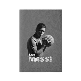 Обложка для паспорта матовая кожа с принтом Leo Messi в Новосибирске, натуральная матовая кожа | размер 19,3 х 13,7 см; прозрачные пластиковые крепления | Тематика изображения на принте: barcelona | spanish | аргентина | барселона | испания | лео | месси | мяч | футбол | футболист