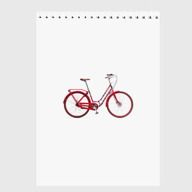 Скетчбук с принтом Велосипед в Новосибирске, 100% бумага
 | 48 листов, плотность листов — 100 г/м2, плотность картонной обложки — 250 г/м2. Листы скреплены сверху удобной пружинной спиралью | Тематика изображения на принте: bicycle | байсикл | велик | красный | москва | педали