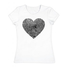 Женская футболка хлопок с принтом След на сердце. в Новосибирске, 100% хлопок | прямой крой, круглый вырез горловины, длина до линии бедер, слегка спущенное плечо | любовь | оригинальная | сердечки | сердечко | сердце | след
