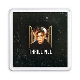 Магнит 55*55 с принтом THRILL PILL - Грустная Песня в Новосибирске, Пластик | Размер: 65*65 мм; Размер печати: 55*55 мм | fuelle | logo | music | noir | pil | pill | rap | raper | symbol | thril | thrill | tril | trill | дамб | лого | музыка | пил | пилл | рэп | рэппер | сам | символ | трил | трилл | тхрил | тхрилл | фотографии | щит