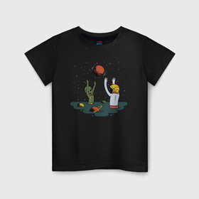 Детская футболка хлопок с принтом Космонавт и пришелец играют в Новосибирске, 100% хлопок | круглый вырез горловины, полуприлегающий силуэт, длина до линии бедер | Тематика изображения на принте: alien | aliens | astronaut | beach | cosmonaut | planet | planets | playing | plays | space | ufo | water polo | астронавт | в космосе | ватер поло | водной поло | волейбол | играют | инопланетянин | космический | космонавт | космос | нло | пля