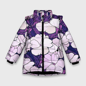 Зимняя куртка для девочек 3D с принтом Фиолетовые цветы в Новосибирске, ткань верха — 100% полиэстер; подклад — 100% полиэстер, утеплитель — 100% полиэстер. | длина ниже бедра, удлиненная спинка, воротник стойка и отстегивающийся капюшон. Есть боковые карманы с листочкой на кнопках, утяжки по низу изделия и внутренний карман на молнии. 

Предусмотрены светоотражающий принт на спинке, радужный светоотражающий элемент на пуллере молнии и на резинке для утяжки. | 