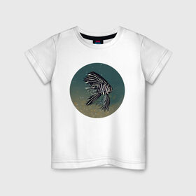 Детская футболка хлопок с принтом Рыбка в Новосибирске, 100% хлопок | круглый вырез горловины, полуприлегающий силуэт, длина до линии бедер | белый | море | песок | плавники | полосатый | пузырьки | рыба | рыбка | черный