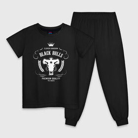 Детская пижама хлопок с принтом Чёрные быки белое лого в Новосибирске, 100% хлопок |  брюки и футболка прямого кроя, без карманов, на брюках мягкая резинка на поясе и по низу штанин
 | asta | black bulls | black clover | quartet knights | yuno | акума | аниме | аста | блэк кловер | буракку куро:ба | демон | королевство клевера | король магов | лихт | магна | манга | пятилистник | черный бык | чёрный клев
