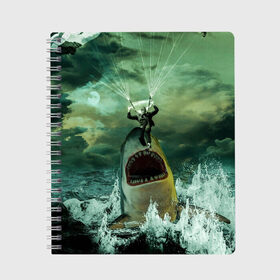 Тетрадь с принтом Shark Attack | Акула атакует в Новосибирске, 100% бумага | 48 листов, плотность листов — 60 г/м2, плотность картонной обложки — 250 г/м2. Листы скреплены сбоку удобной пружинной спиралью. Уголки страниц и обложки скругленные. Цвет линий — светло-серый
 | Тематика изображения на принте: attack | shark | акула | атака | парашютист | челюсти