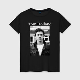 Женская футболка хлопок с принтом Tom Holland в Новосибирске, 100% хлопок | прямой крой, круглый вырез горловины, длина до линии бедер, слегка спущенное плечо | tom holland | актер | известная личность | мужчина | том холланд | черно белое