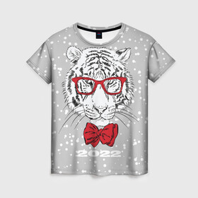 Женская футболка 3D с принтом Белый тигр с красным бантом в Новосибирске, 100% полиэфир ( синтетическое хлопкоподобное полотно) | прямой крой, круглый вырез горловины, длина до линии бедер | 2022 | animal | fangs | merry christmas | new year | predator | red bow | severe grin | snow | white water tiger | winter | year of the tiger | белый водяной тигр | год тигра | зверь | зима | клыки | красный бант | новый год | очки | снег | суро