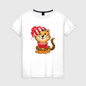 Женская футболка хлопок с принтом Тигренок в шапке и в шарфе в Новосибирске, 100% хлопок | прямой крой, круглый вырез горловины, длина до линии бедер, слегка спущенное плечо | Тематика изображения на принте: 2022 | год тигра | новый год | новый год 2022 | символ года | тигр | тигренок | тигрица | тигры