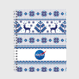 Тетрадь с принтом NASA NEW YEAR | 2022 в Новосибирске, 100% бумага | 48 листов, плотность листов — 60 г/м2, плотность картонной обложки — 250 г/м2. Листы скреплены сбоку удобной пружинной спиралью. Уголки страниц и обложки скругленные. Цвет линий — светло-серый
 | Тематика изображения на принте: 2022 | christmas | galaxy | nasa | new year | space | space company | star | астрономия | галактика | звезды | космическая компания | космос | наса | наступающий год | новогодний | новый год | рождественский | рождество