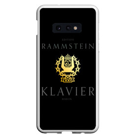 Чехол для Samsung S10E с принтом Rammstein XXI - Klavier в Новосибирске, Силикон | Область печати: задняя сторона чехла, без боковых панелей | lindemann | rammstein | ramstein | till lindemann | альбом | кристоф шнайдер | лоренц | метал | немецкая | оливер ридель | пауль ландерс | раммштайн | рамштайн | рихард круспе | рок группа | тилль линдеманн